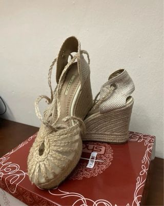 Zapatos de esparto beige