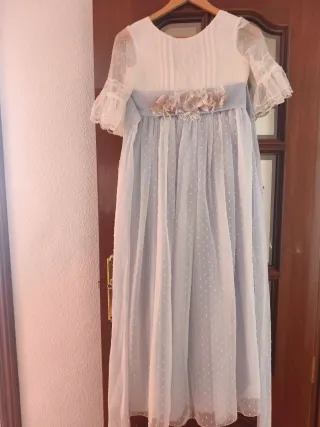 Vestido de comunión azul y blanco