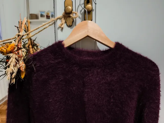 Jersey peludo color vino