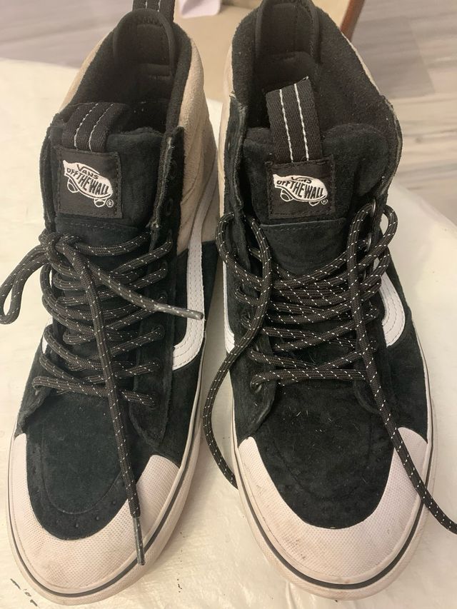 Zapatillas Vans SK8-Hi Beige y Negras