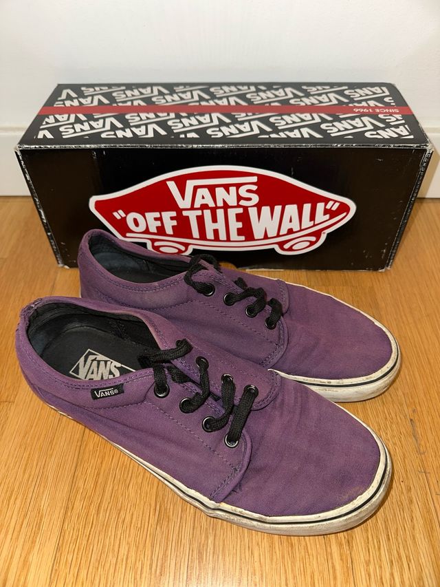 Zapatillas Vans Moradas y Negras