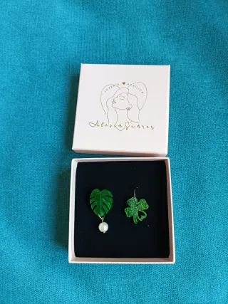 Pendientes "Alessa Suárez"Sin usar