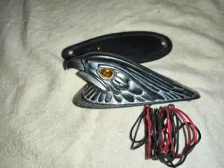 Águila para guardabarros de moto
