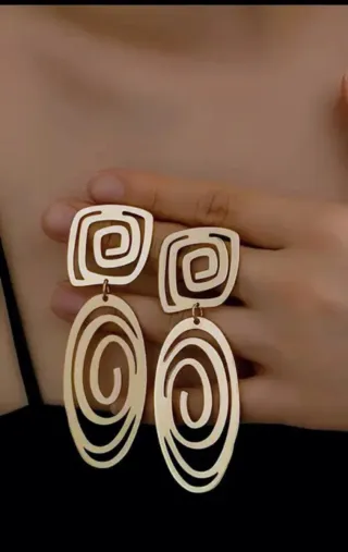 Conjunto Cleopatra Brazalete y pendientes largos