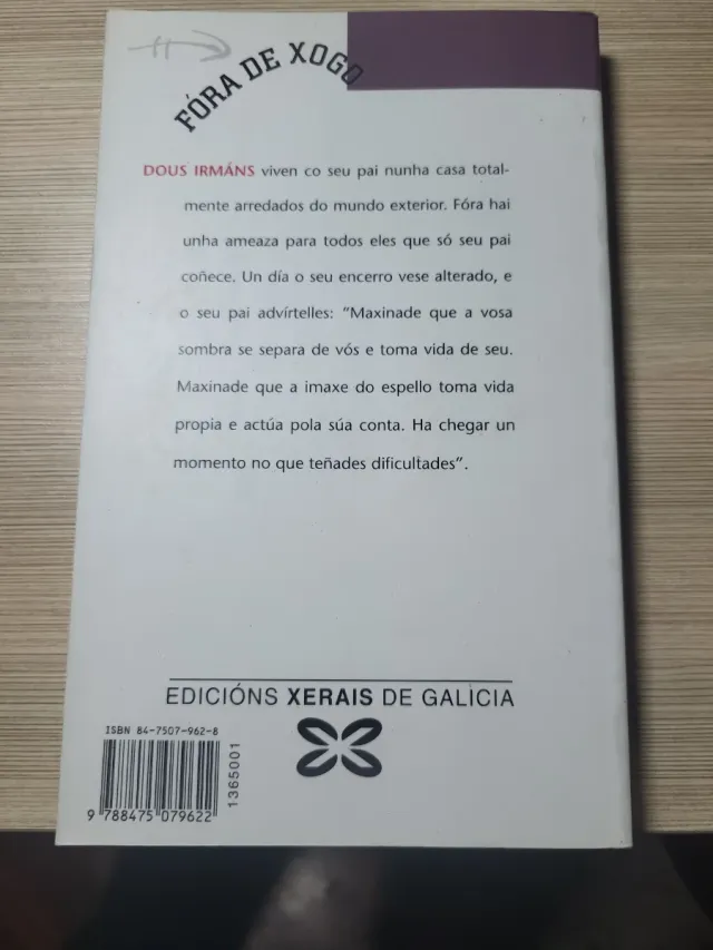 A sombra cazadora (Infantil E Xuvenil) (Galicia...
