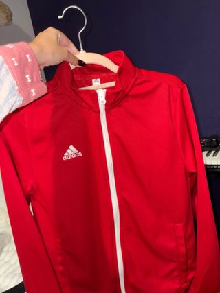 Chaqueta deportiva Adidas roja