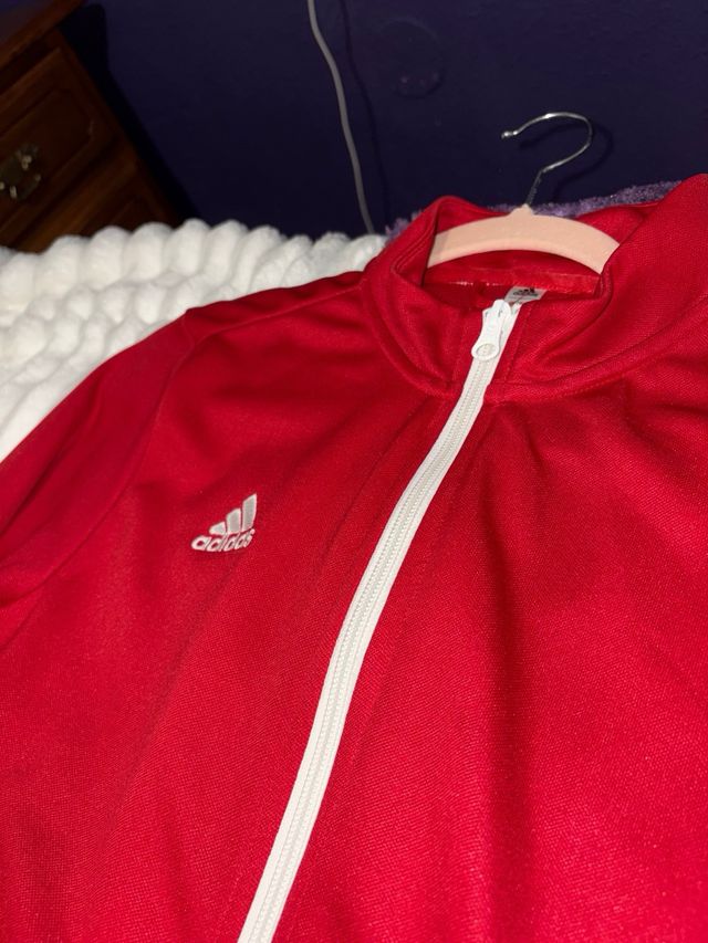 Chaqueta deportiva Adidas roja
