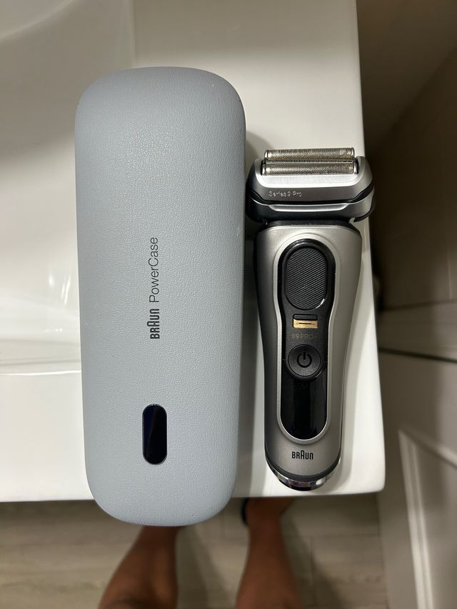 Afeitadora Braun Series 9 Pro + PowerCase, NUEVA