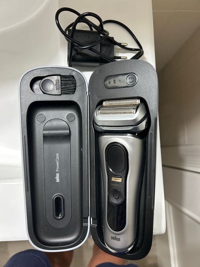Afeitadora Braun Series 9 Pro + PowerCase, NUEVA