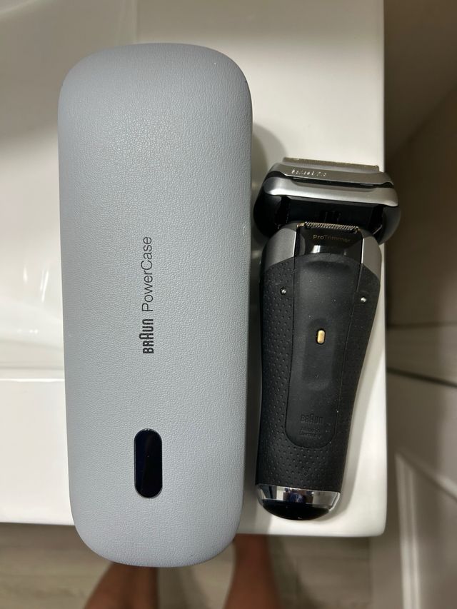 Afeitadora Braun Series 9 Pro + PowerCase, NUEVA