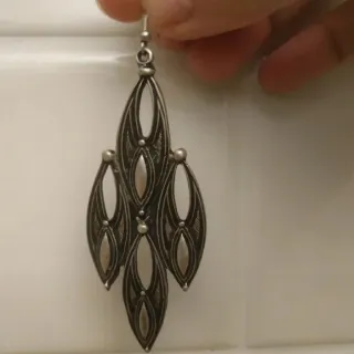 Orecchini pendenti colore argento simil rombo