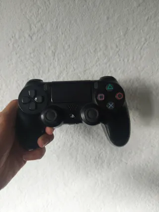 PS4 (PlayStation 4) Negra ps4 slim