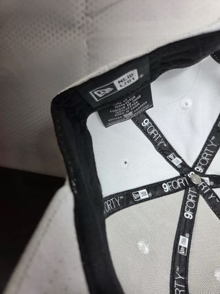 Gorra New Era LA Blanca ajustable