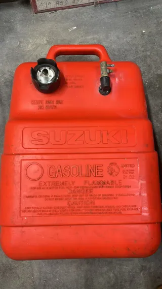 Serbatoio benzina Suzuki 25 nautico barca