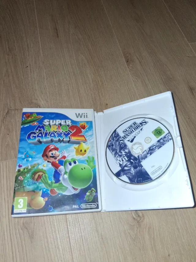 Lote Wii: Super Mario Galaxy 2 y Smash Bros.