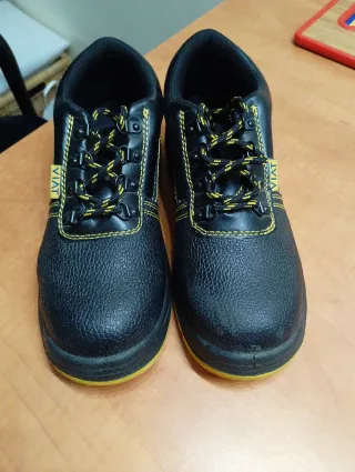 Zapatos de seguridad / trabajo VIAT