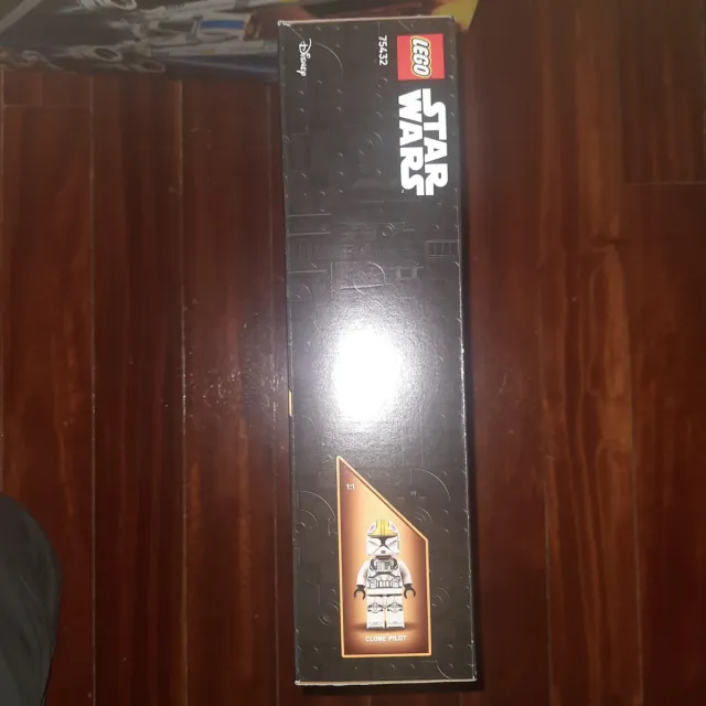 LEGO Star Wars 75432 V-19 Torrent Starfighter