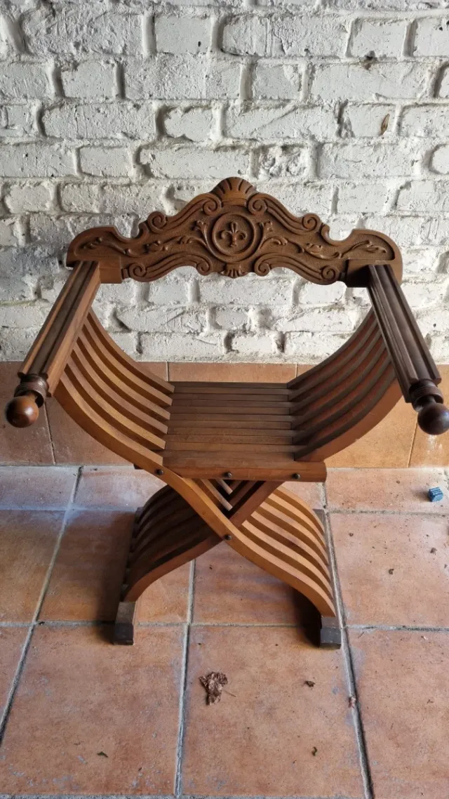 Sedia Savonarola Pieghevole in Legno