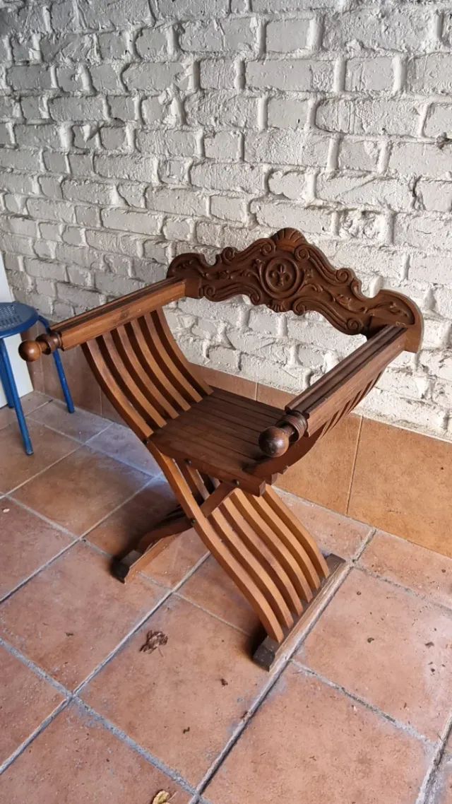 Sedia Savonarola Pieghevole in Legno