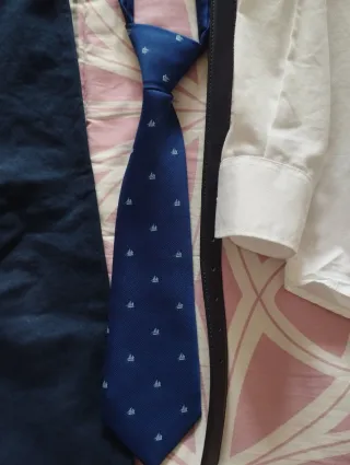 Traje de comunión azul y blanco