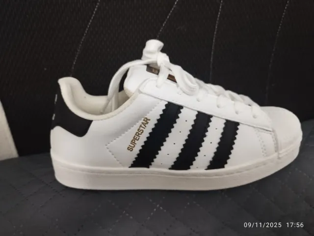 Adidas Superstar Talla 35 NO OG