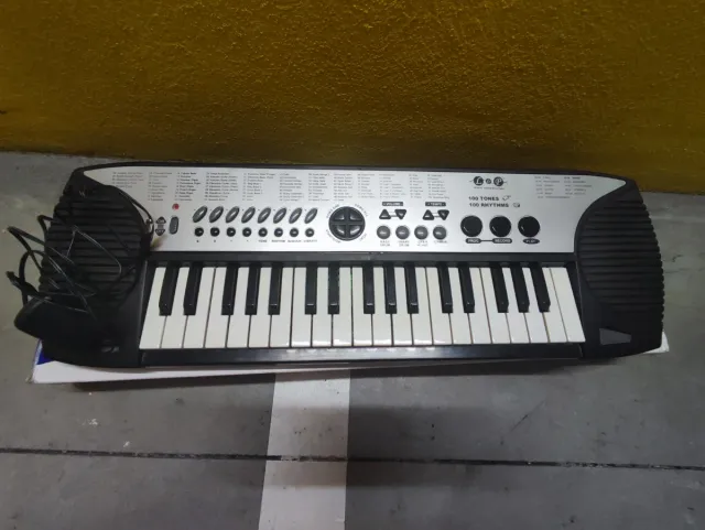 Teclado Electrónico Juguettos