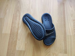 CHANCLAS NIKE