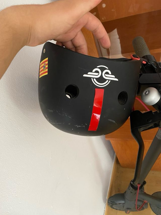 Patinete eléctrico Xiaomi con su cargador original