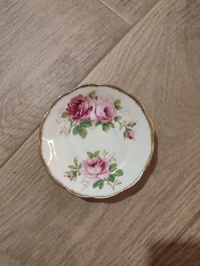 Plato Royal Albert Flores Rosas Porcelana