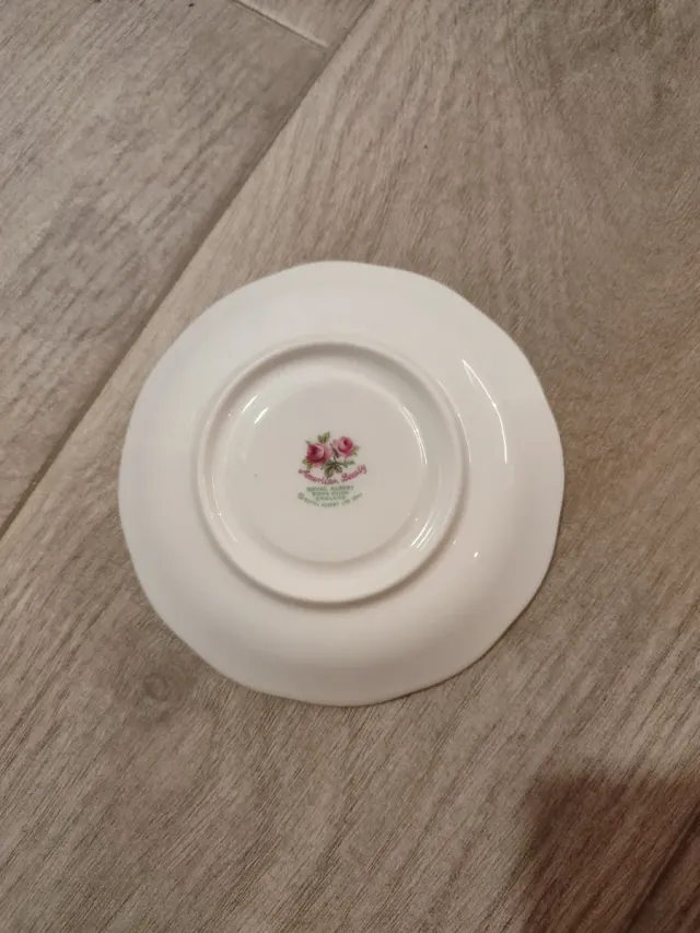Plato Royal Albert Flores Rosas Porcelana