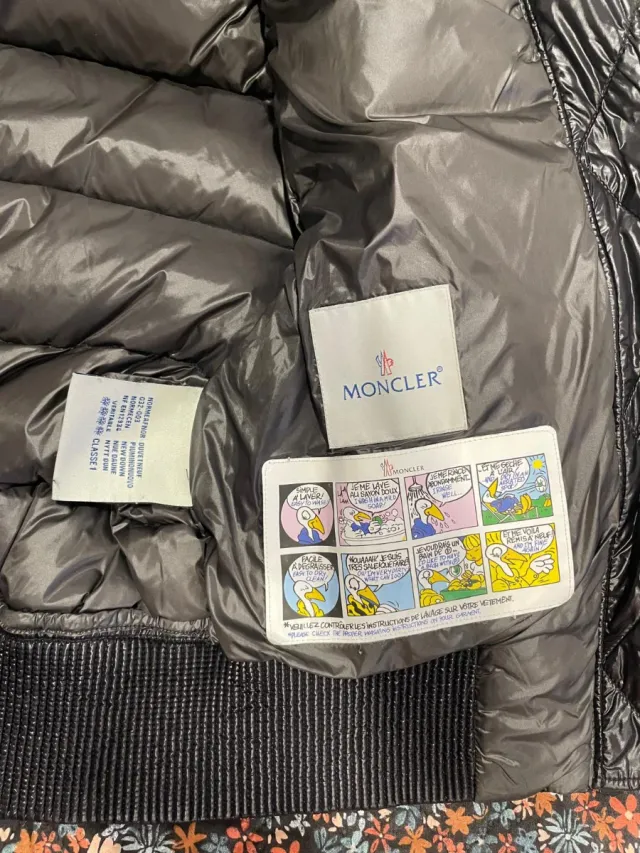 Chaqueta Moncler Negra Talla XS