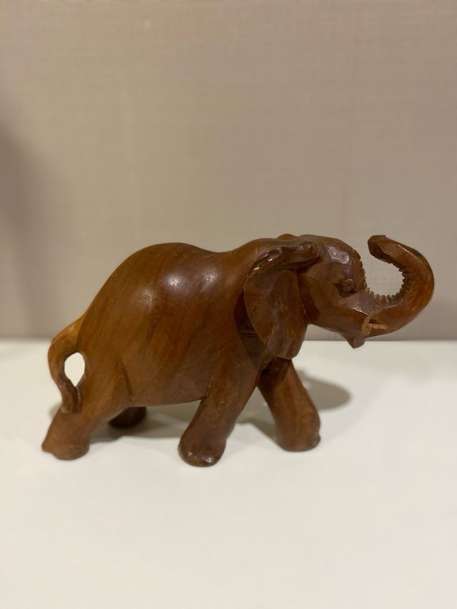 Lote figuras animales madera tallada