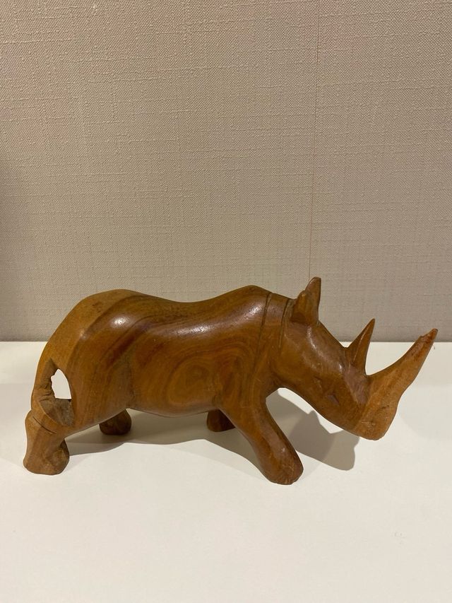 Lote figuras animales madera tallada