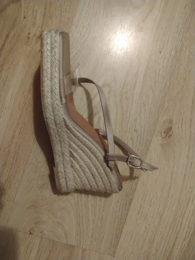 Cuñas Verano Vienty Talla 38 Beige Precio negociab