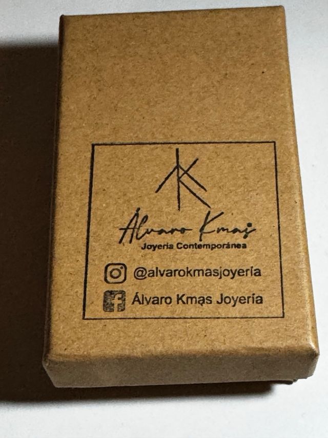 Anello in Argento Fatto a Mano con Pietra Rossa