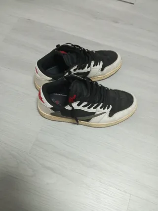 Nike x Travis Scott Olive