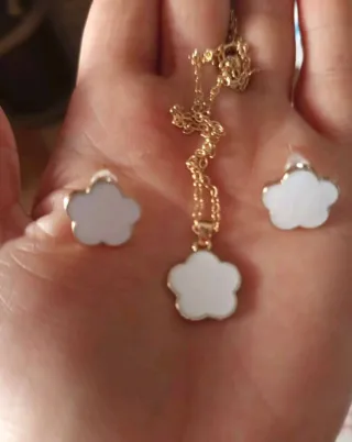 Conjunto Joyas Flor Oro Blanco