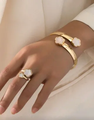 Conjunto Joyas Flor Oro Blanco