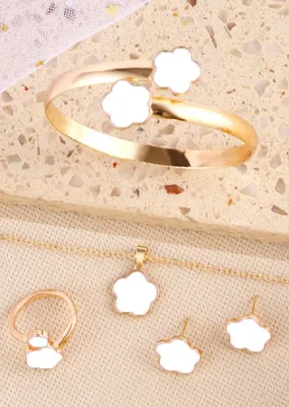 Conjunto Joyas Flor Oro Blanco