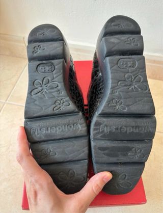 Zapatos Wonders Blucher Piel Cocodrilo Negro