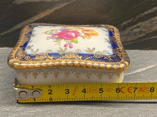 Scatolina porcellana vintage GDR fiori