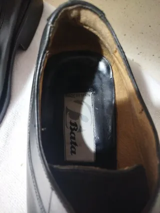 Zapatos de piel Bata negros