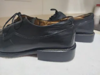 Zapatos de piel Bata negros
