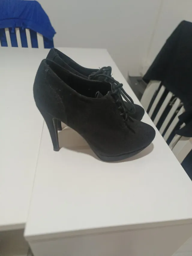 Botines tacón mujer negros