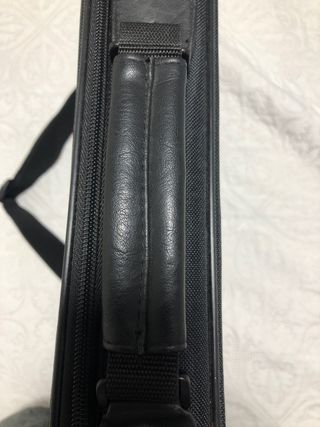 Maletín para ordenador portátil negro. Sin usar.