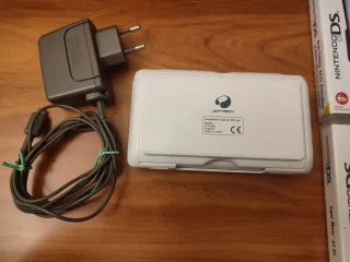 Consola Nintendo DS Blanca + 3 Juegos + funda