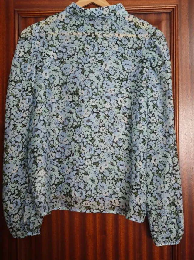 Camisa floral manga larga