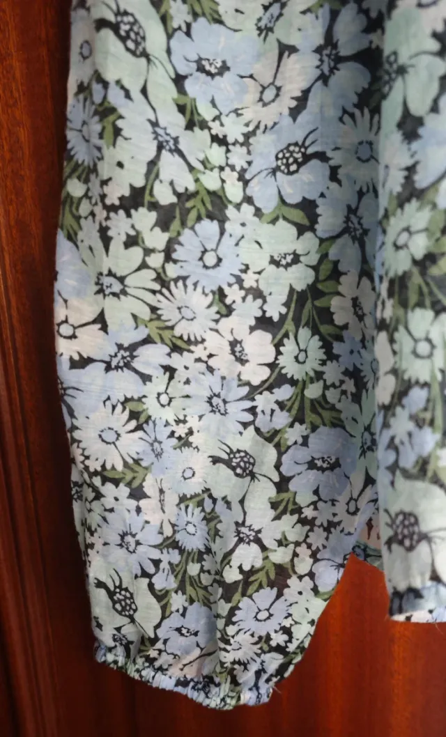 Camisa floral manga larga