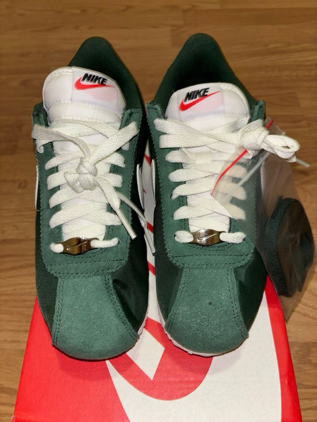 Nike Cortez Mujer Verde y Blanco