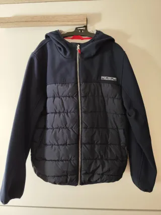 Cazadora azul marino chico Talla 15-16 años, 172cm